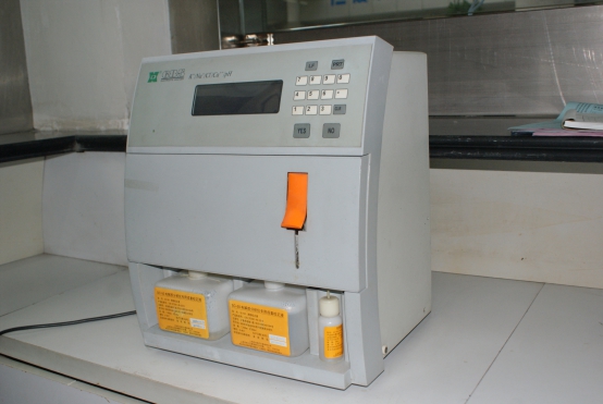 XD685电解质分析仪